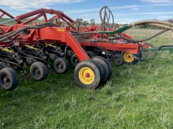 Bourgault 3320 Seeder Bar