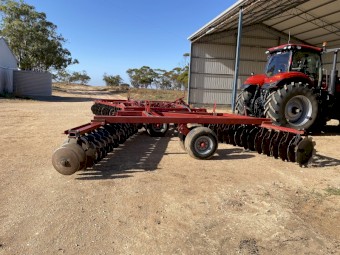Case IH 3950 Offset Disc