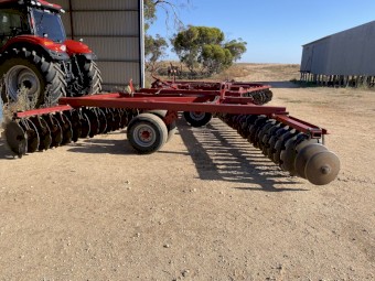 Case IH 3950 Offset Disc