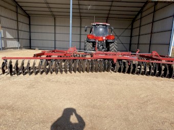 Case IH 3950 Offset Disc