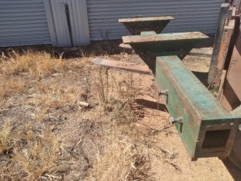 3m axle to suit Goldacres Prairie Sprayer