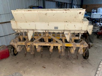 CONNOR SHEA COIL TYNE LINKAGE SEEDER GOOD WORKING ORDER
