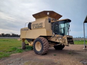 New Holland TX66 with 30ft Honeybee Front and Trailer