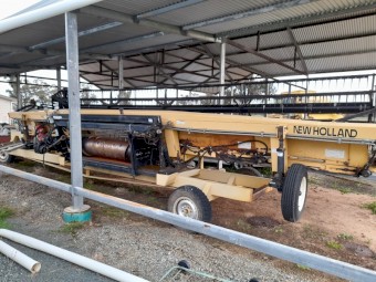 New Holland TX66 with 30ft Honeybee Front and Trailer
