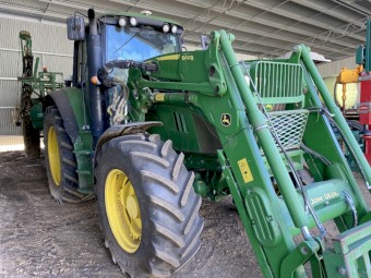 2016 John Deere 6140M Tractor Loader