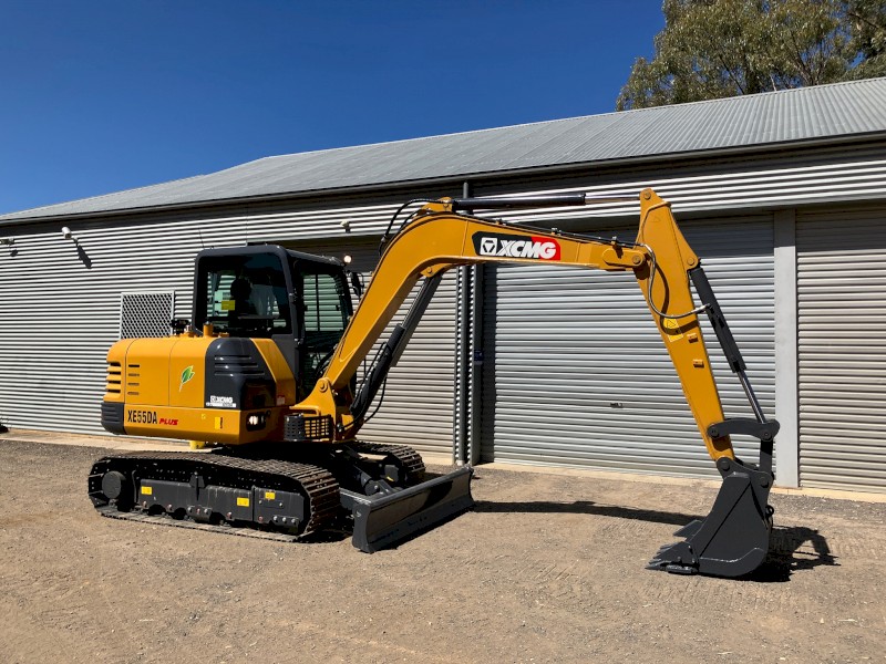 XCMG XE55DA Excavator - 5.75T