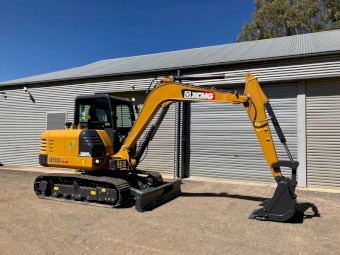 XCMG XE55DA Excavator - 5.75T