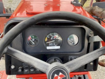 Massey Ferguson 435 80HP 4WD with 4:1  Loader