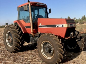 Case IH 7120 Tractor