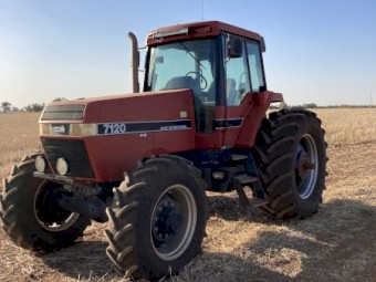 Case IH 7120 Tractor
