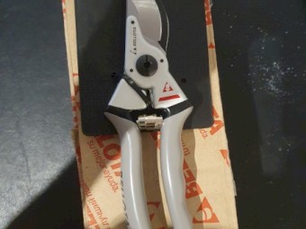 Universal secutures (bellota) posted Australia wide 