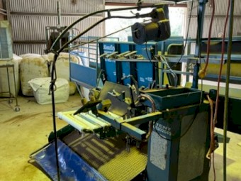 Used 2009 Peak Hill ShearEzy air operated Upright Shearing Platform - NIL GST in price