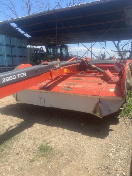 2016 Kuhn FC3560TCR mower conditioner
