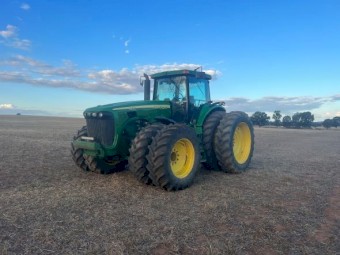 2004 John Deere 8420 Tractor