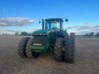 2004 John Deere 8420 Tractor