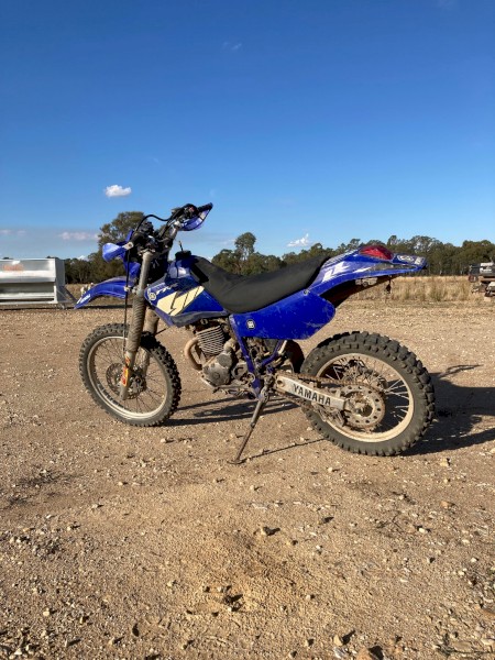 2004 YAMAHA TT250R