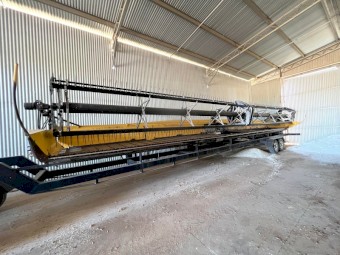 42ft HoneyBee 94C Header Front