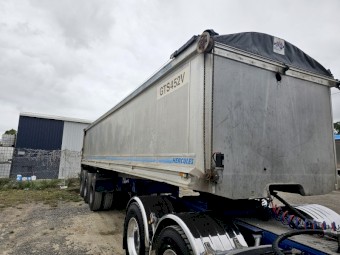 1996 Kenworth K104B with1999 Hamlex Tri Axle Chassis Tipper