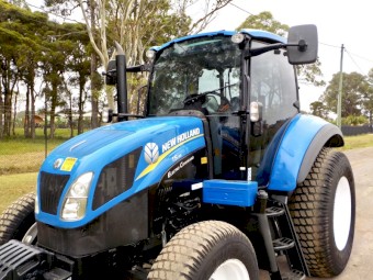 2015 NEW HOLLAND T5.95 Electro Command 4WD/FWA 98hp Tractor