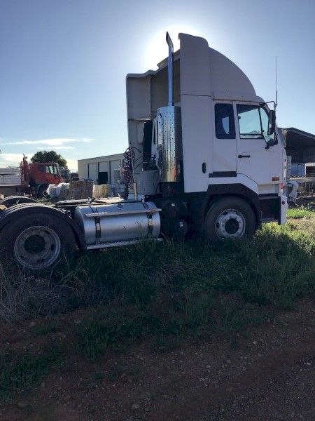 2003 UD CW445 Prime Mover