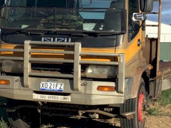 1999 Isuzu 950 Table Top Truck
