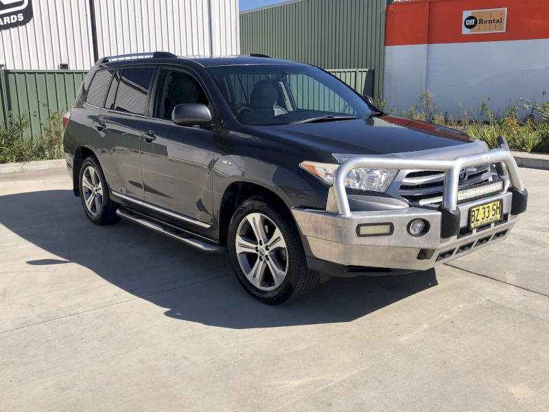 2013 Toyota Kluger  KXS AWD