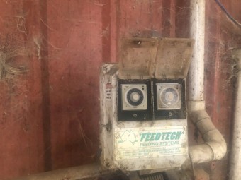 Herringbone feedtech feed system