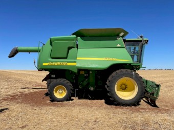 John Deere Header - for parts or repair