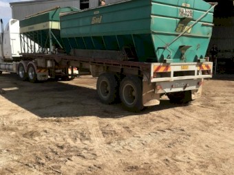 Vennings Maxifill /Jetstream 5in1 Grouper on McGrath Bogie Flat Top Trailer