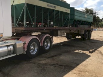 Vennings Maxifill /Jetstream 5in1 Grouper on McGrath Bogie Flat Top Trailer