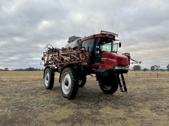 Case IH Patriot 4420 Self Propelled Sprayer