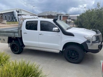  2015 Toyota SR5 Hilux 4X4 Dual Cab Ute