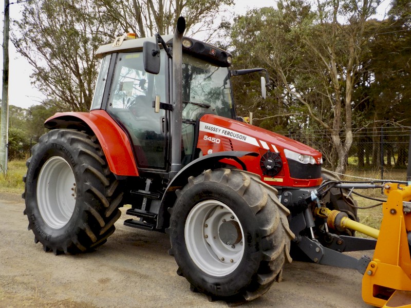 2015 MASSEY FERGUSON 5450 Dyna 4 4WD/FWA 106hp Tractor