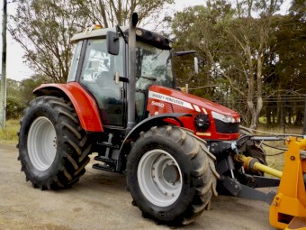 2015 MASSEY FERGUSON 5450 Dyna 4 4WD/FWA 106hp Tractor