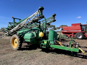 2004 Goldacres Praire 24m 3000L Tow Behind Boom spray