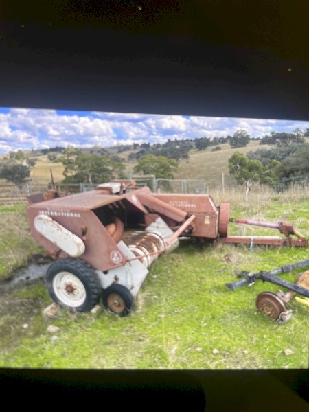 B47 New Holland Baler