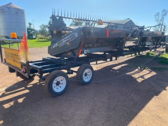 Windrower front 2020 MF 5300-25 Triple Deliver Draper Front