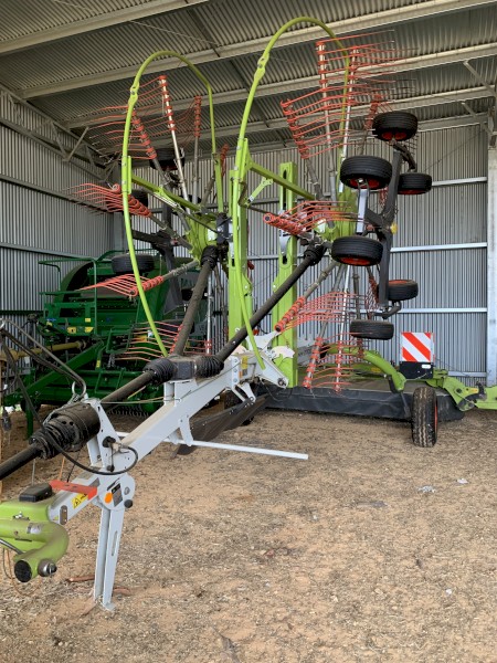 Under Auction - (A233) 2020 CLAAS Liner 2700 