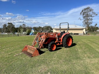 Kubota MX5100D tractor 