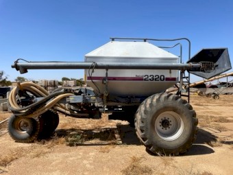 Flexicoil 2320 Bar and seed cart