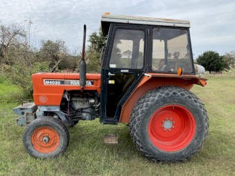 Kubota M4030 Tractor