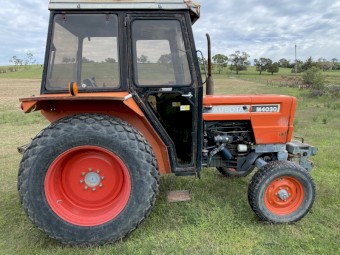Kubota M4030 Tractor