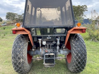 Kubota M4030 Tractor