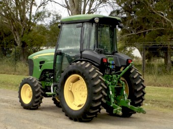 2016 John Deere 5093 EN PowrReverser 4WD MFWD 4x4 91hp Tractor