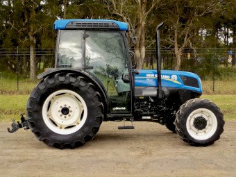  Late model New Holland 2018 T4.95F 4WD/FWA 98hp Compact Orchard/Vineyard Tractor