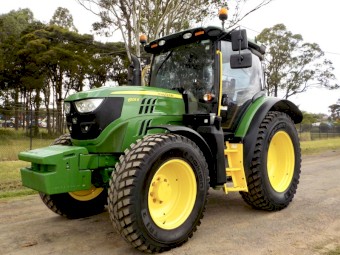 Late model 2015 John Deere 6105R 4WD MFWA 4x4  105hp Tractor