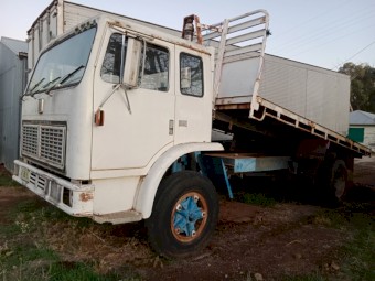 International 1830b tipper 