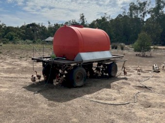 3000L Water Tank on towable trailer 