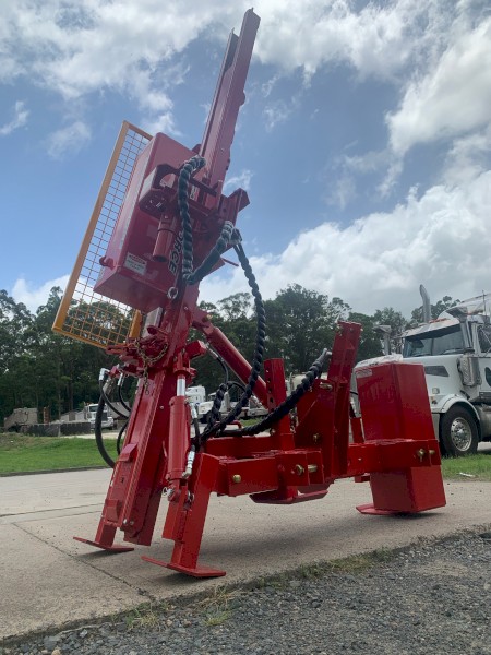 2023 Farmforce with Sideshift Post Driver