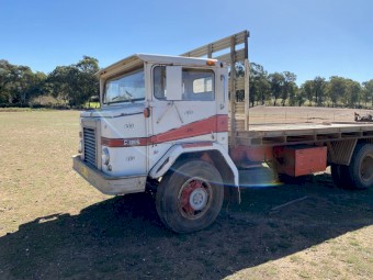 Acco c1800 farm truck 